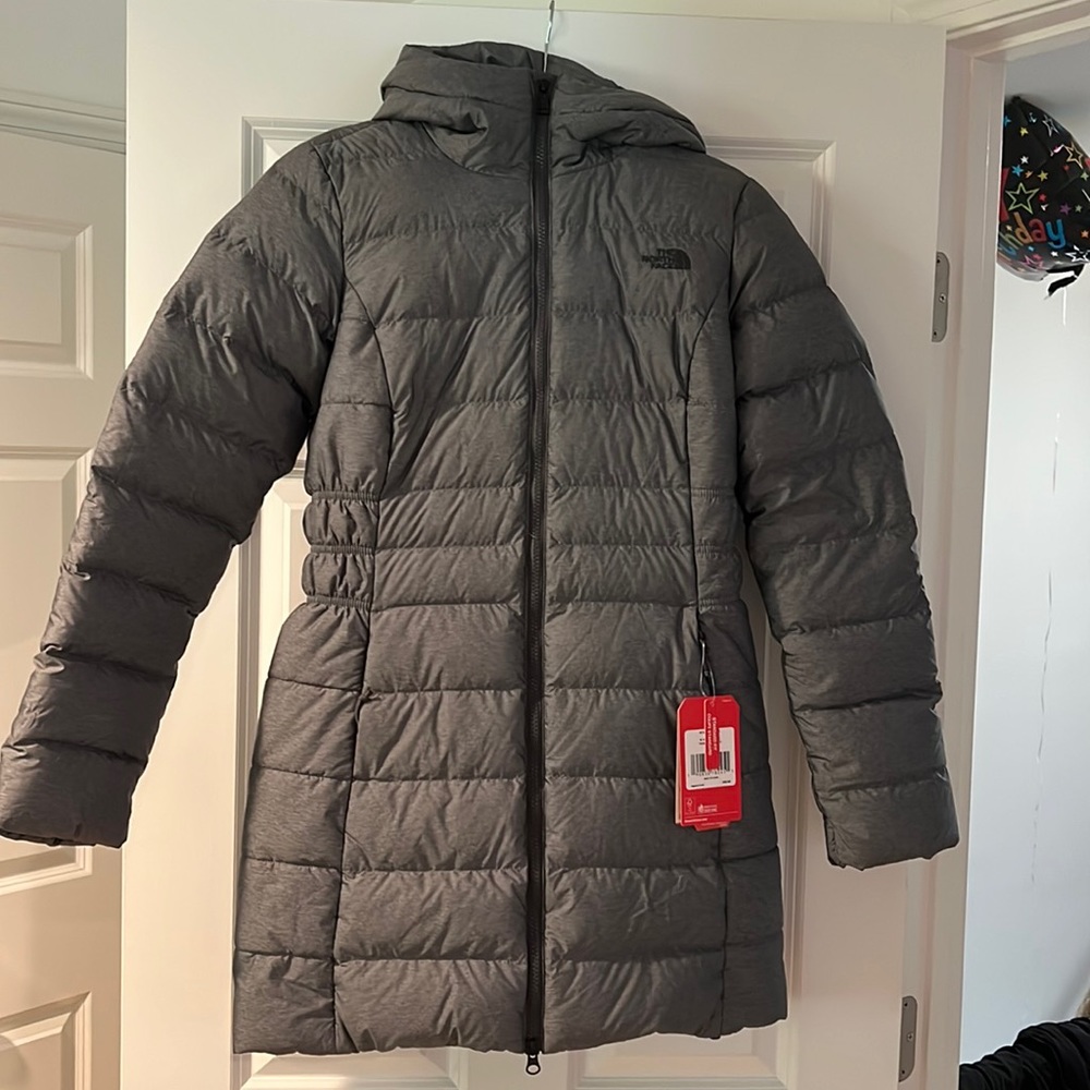 BRAND NEW The North Face Gotham Parka II Coat in Medium Grey